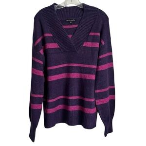 Love‎ Ellie NWOT Women's Purple and Pink Striped V-Neck Sweater - M